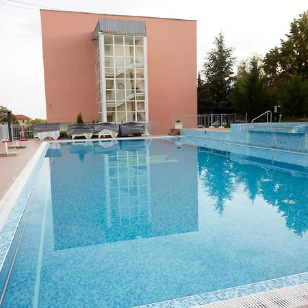 Hotel балнеохотел 